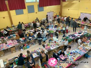 Photo de la bourse puericulture Bourse aux jouets et puériculture