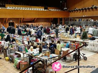 Photo de la bourse puericulture Bourse aux jouets livres cd dvd decorations