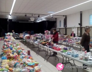 Photo de la bourse puericulture Bourse aux jouets, matériel de puériculture et tenue de ski